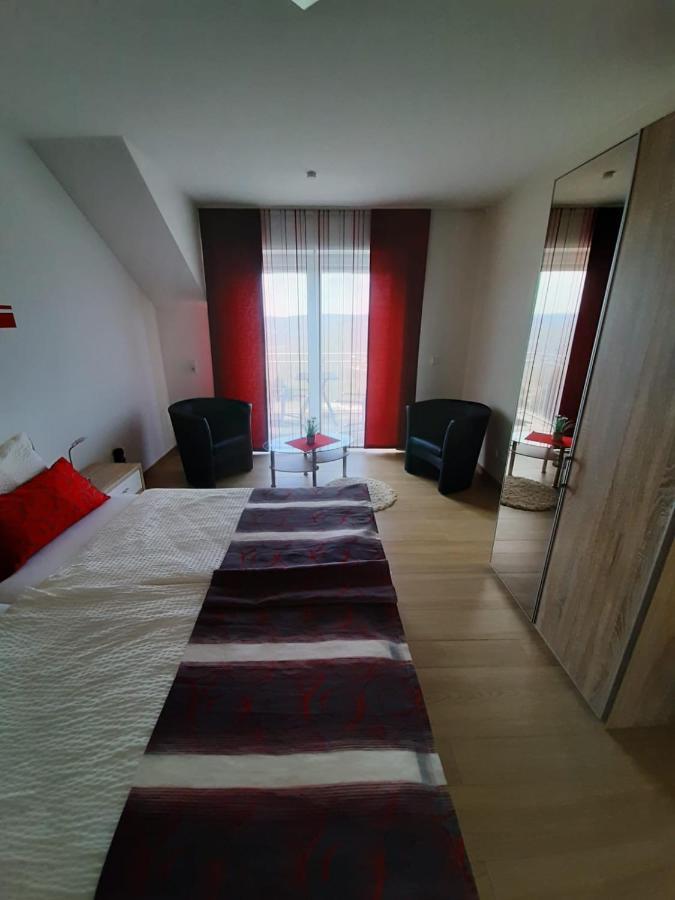 Casa La Vino Apartman Leiwen Kültér fotó