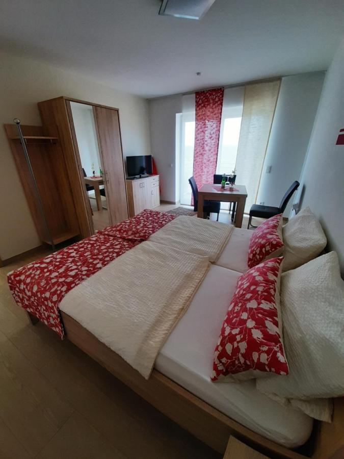 Casa La Vino Apartman Leiwen Kültér fotó